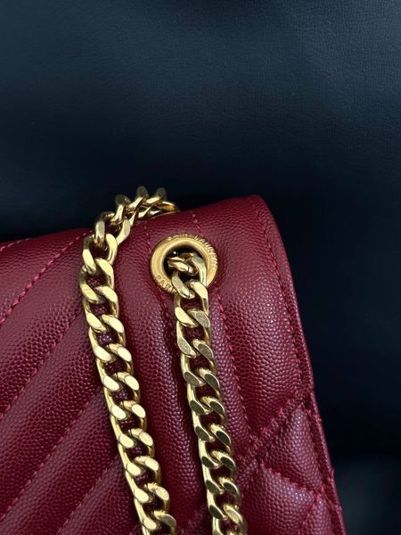 Saint Laurent Leather Envelope Chain Bag Red КОРОБКА МАГНІТ pr5117 фото