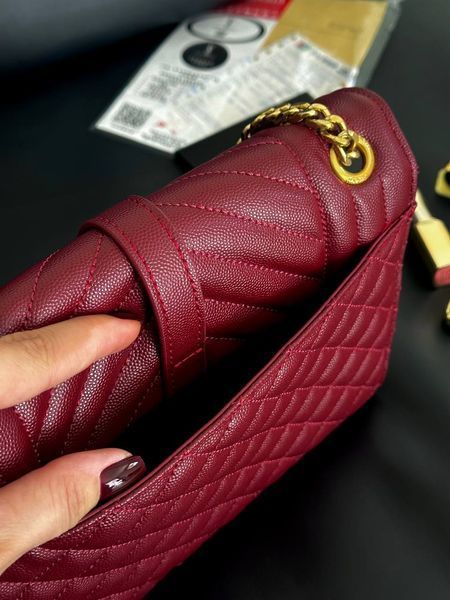Saint Laurent Leather Envelope Chain Bag Red КОРОБКА МАГНІТ pr5117 фото