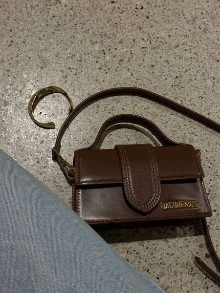 Jacquemus Le Bambino Small Handbag With Adjustable Crossbody Brown pr1059 фото
