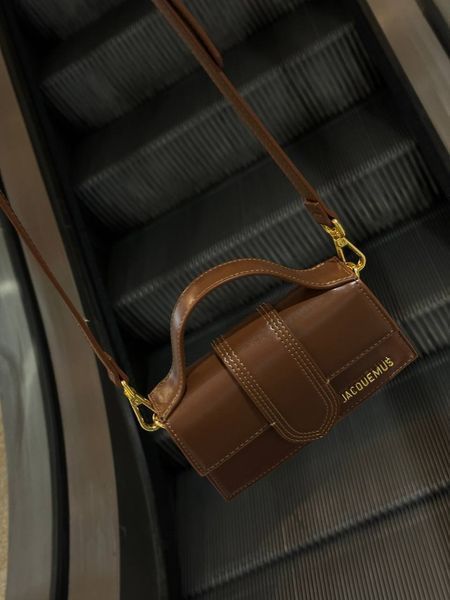 Jacquemus Le Bambino Small Handbag With Adjustable Crossbody Brown pr1059 фото
