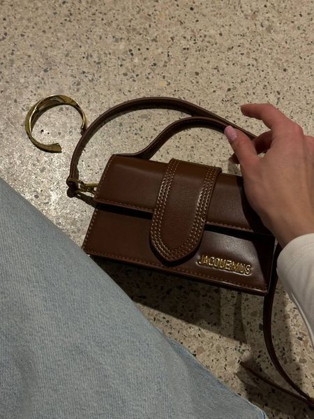 Jacquemus Le Bambino Small Handbag With Adjustable Crossbody Brown pr1059 фото