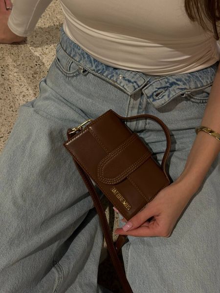 Jacquemus Le Bambino Small Handbag With Adjustable Crossbody Brown pr1059 фото