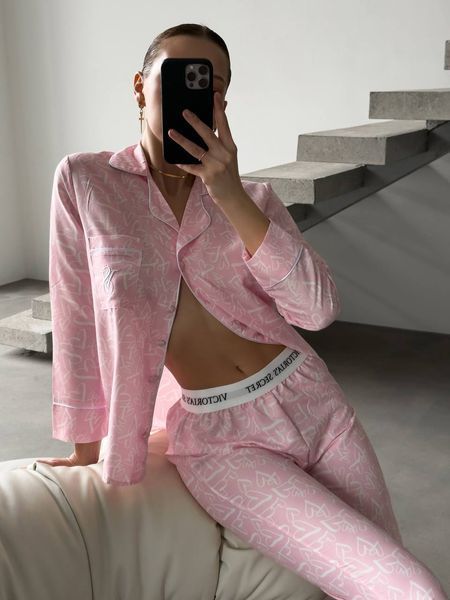 Піжама жіноча рожева Victoria's Secret 1240 фото