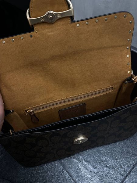Morgan Crossbody In Colorblock Signature Canvas With Rivets pr23331 фото