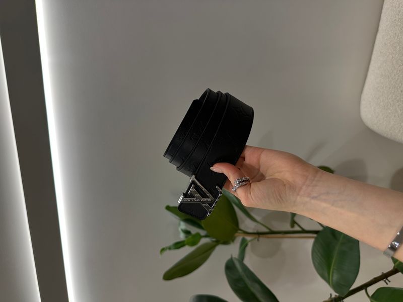 Louis Vuitton Shadow 40mm Belt Black/Silver &mdash; шкіряний ремінь із фірмовим тисненням  6617333 фото