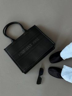 Medium Dior Book Tote [звичайна біла коробка] pr01235 фото