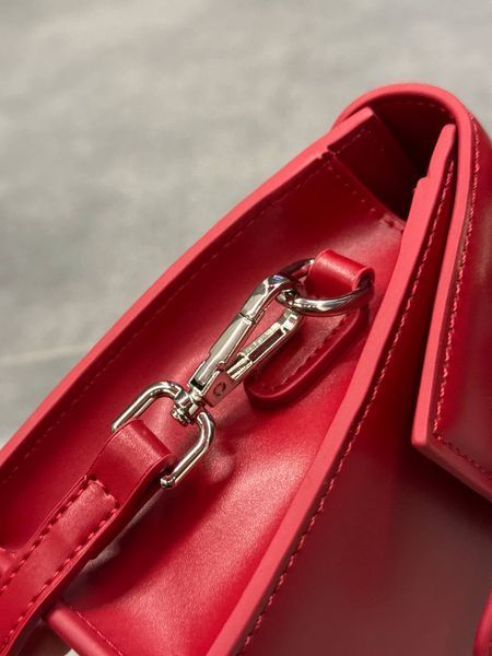 Jacquemus Le Chiquito Moyen Boucle Red pr1027 фото