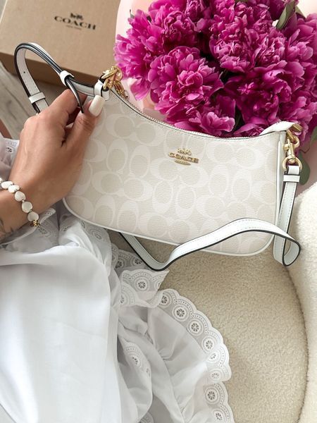 cCoach Teri Shoulder Bag In Signature Canvas Milk крафтова коробка pr97041  фото