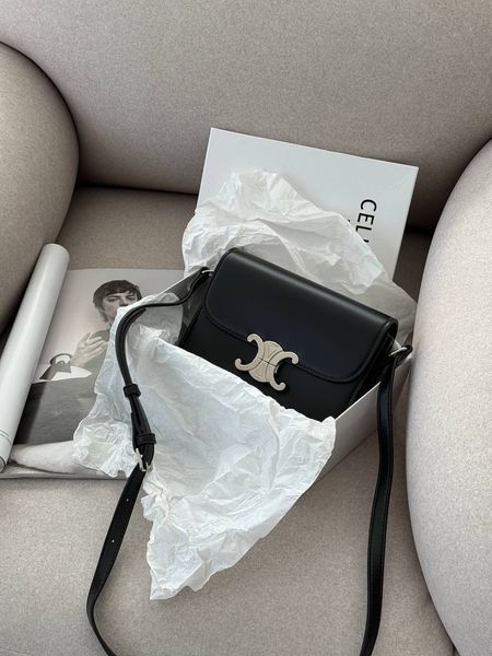 Celine Teen Triomphe Bag Black in Shiny Calfskin PREMIUM [оригінальна коробка] pr02422 фото