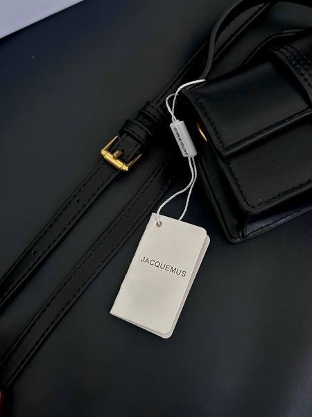 Jacquemus Le Bambino Small Handbag With Adjustable Crossbody BLC pr1041 фото