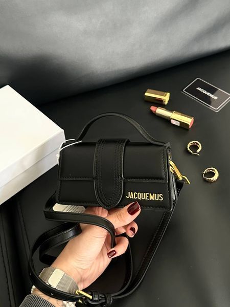 Jacquemus Le Bambino Small Handbag With Adjustable Crossbody BLC pr1041 фото