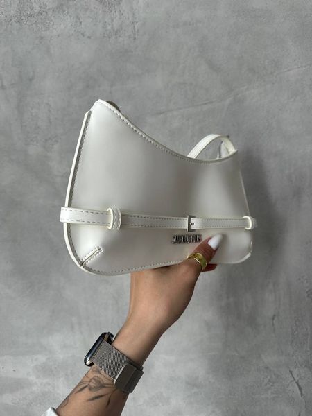 Jacquemus Le Bisou Ceinture Leather Shoulder Bag in WHITE J09903 фото