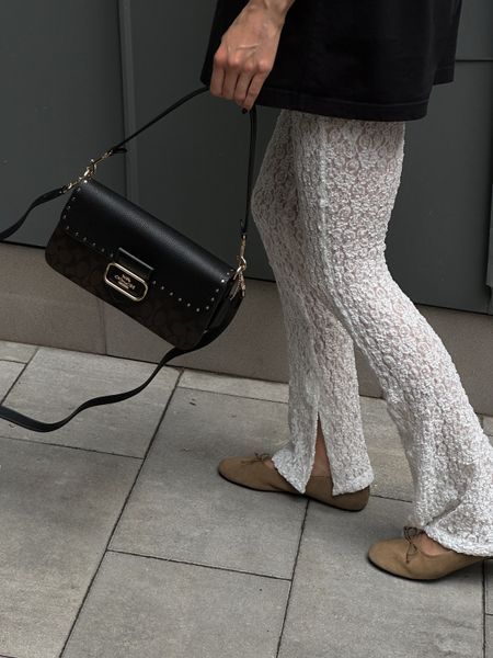 Morgan Crossbody In Colorblock Signature Canvas With Rivets pr23334 фото