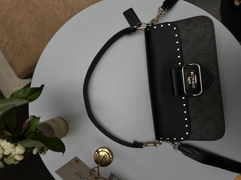 Morgan Crossbody In Colorblock Signature Canvas With Rivets pr23334 фото