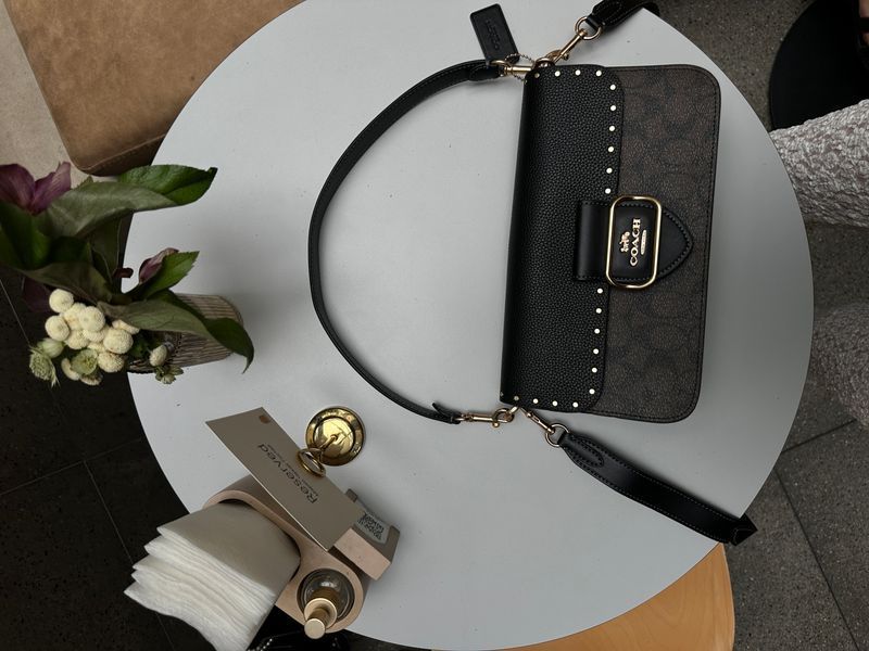 Morgan Crossbody In Colorblock Signature Canvas With Rivets pr23334 фото