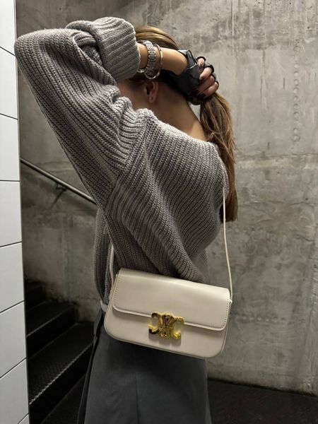 Celine Teen Triomphe Bag Cream in Shiny Calfskin PREMIUM [оригінальна коробка] pr02420 фото