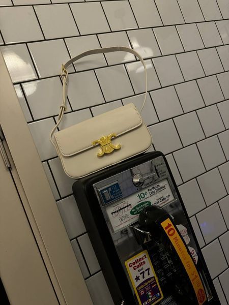 Celine Teen Triomphe Bag Cream in Shiny Calfskin PREMIUM [оригінальна коробка] pr02420 фото