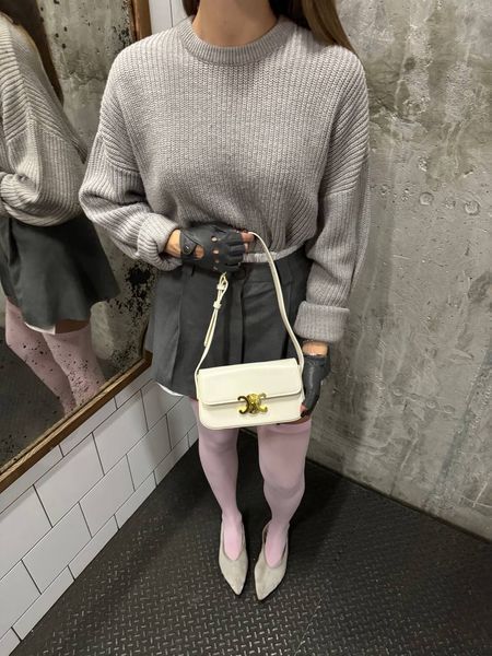 Celine Teen Triomphe Bag Cream in Shiny Calfskin PREMIUM [оригінальна коробка] pr02420 фото