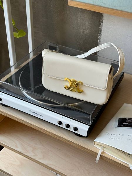 Celine Teen Triomphe Bag Cream in Shiny Calfskin PREMIUM [оригінальна коробка] pr02420 фото