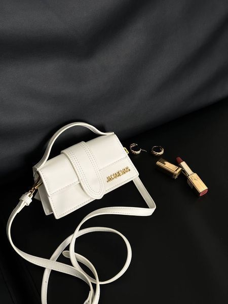 Jacquemus Le Bambino Small Handbag With Adjustable Crossbody WHITE pr1040 фото