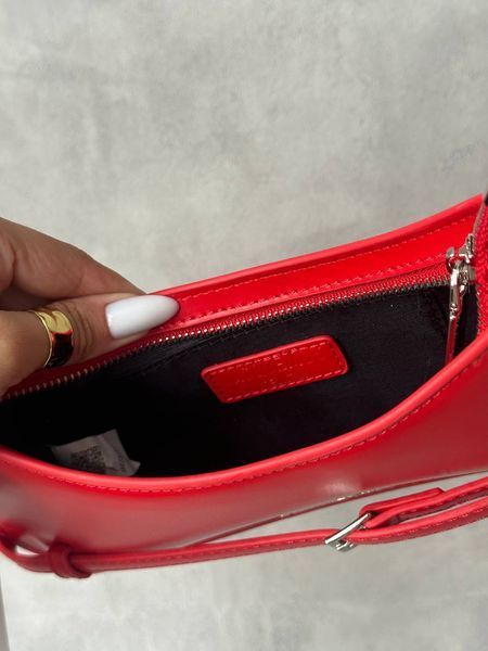 Jacquemus Le Bisou Ceinture Leather Shoulder Bag in Red J09902 фото