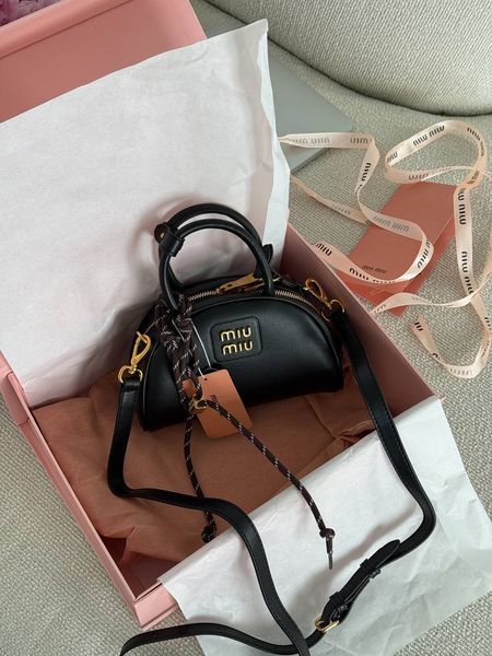 Miu Miu Leather Top-Handle Bag Black [оригінальна коробка] miu2504 фото