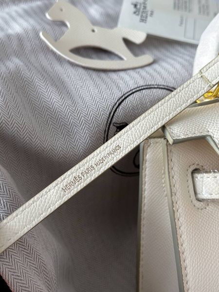 Herm&egrave;s Kelly MILK H2989 фото
