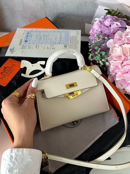 Herm&egrave;s Kelly MILK H2989 фото