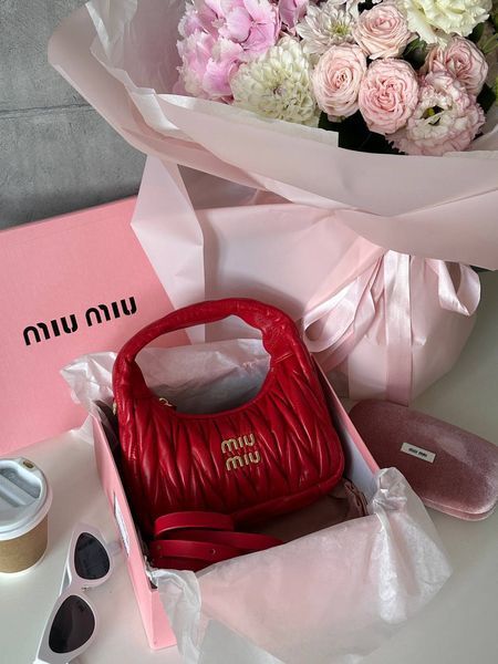 Miu Miu Wander Matelass&eacute;. Red [оригінальна брендована коробка] miu2004 фото
