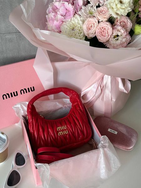 Miu Miu Wander Matelass&eacute;. Red [оригінальна брендована коробка] miu2004 фото