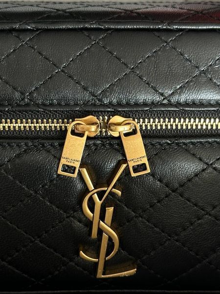 Saint Laurent Gaby Vanity Leather Shoulder Bag Black Гладка шкіра pr7009 фото