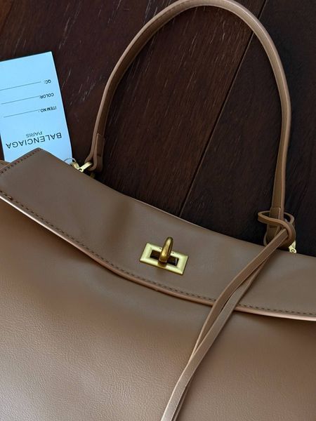 Balenciaga Rodeo Brown/Gold Medium B2120 фото