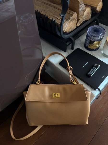 Balenciaga Rodeo Brown/Gold Medium B2120 фото
