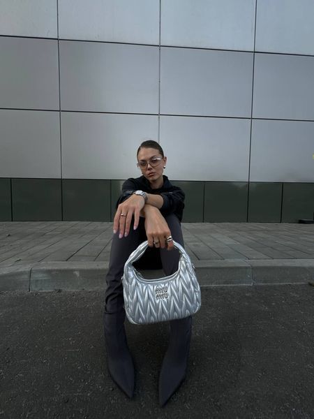 Miu Miu Wander Matelass&eacute; Hobo Bag. [оригінальна брендована коробка] miu2449 фото
