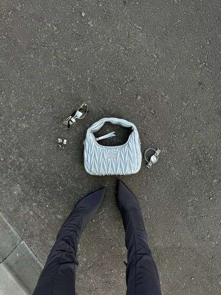 Miu Miu Wander Matelass&eacute; Hobo Bag. [оригінальна брендована коробка] miu2449 фото