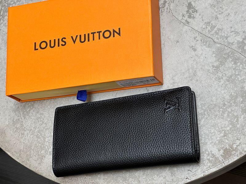Гаманець Louis Vuitton Brazza Aerogram Black (великий, шкіряний, з кишенею для монет) 881711 фото