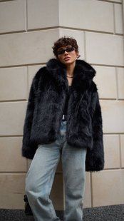 Шуба Faux Fur Chic 8905 фото