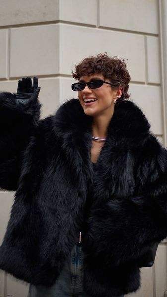 Шуба Faux Fur Chic 8905 фото