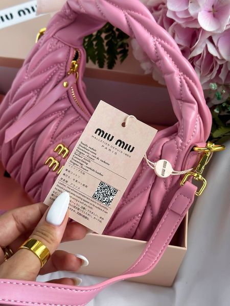 Miu Miu Wander Matelass&eacute; Nappa Leather Mini Hobo Bag Pink [оригінальна брендована коробка] miu2440 фото