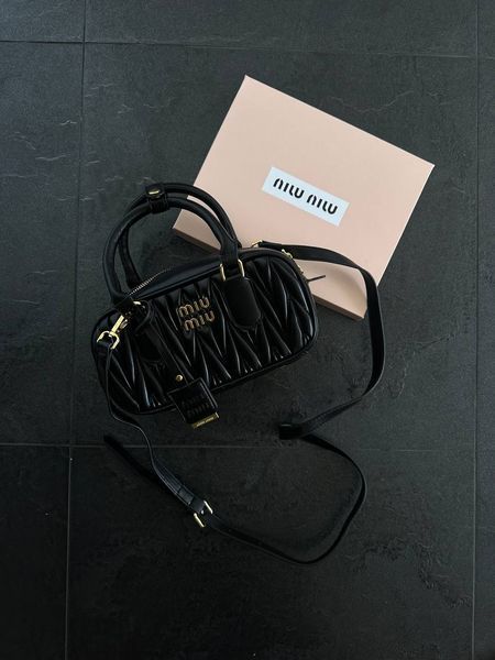 Miu MiuArcadie Matelass&eacute; Nappa Leather Bag Black [ориг коробка] miu3506 фото