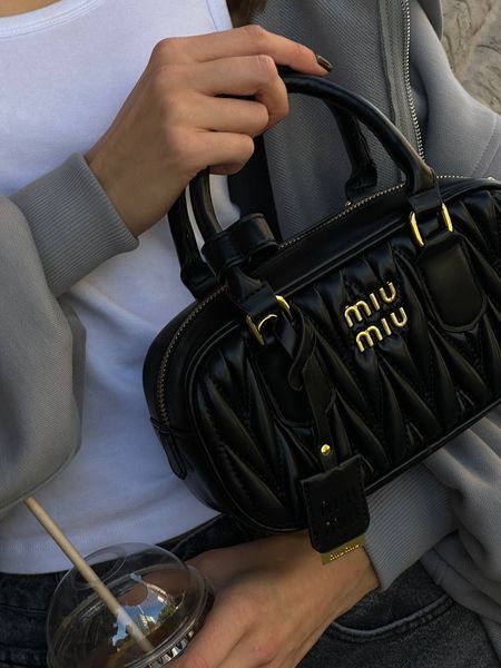 Miu MiuArcadie Matelass&eacute; Nappa Leather Bag Black [ориг коробка] miu3506 фото