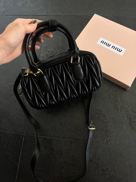 Miu MiuArcadie Matelass&eacute; Nappa Leather Bag Black [ориг коробка] miu3506 фото