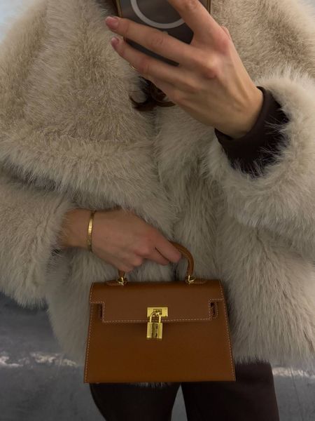 Herm&egrave;s Kelly Braun H8097 фото