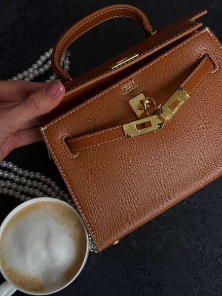 Herm&egrave;s Kelly Braun H8097 фото