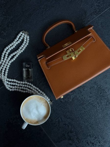 Herm&egrave;s Kelly Braun H8097 фото