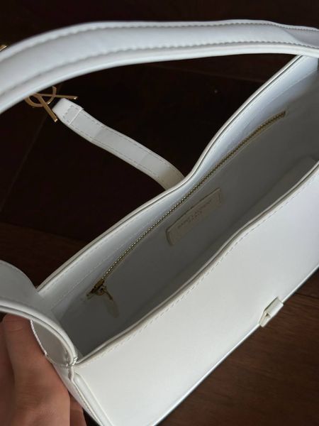 Saint Laurent Hobo Le 5 A 7 Leather Shoulder Bag in White pr00391 фото