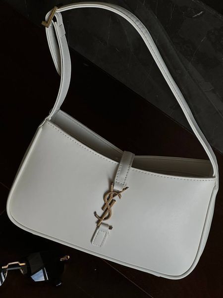 Saint Laurent Hobo Le 5 A 7 Leather Shoulder Bag in White pr00391 фото