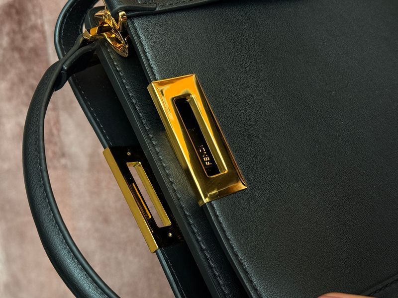 Fendi Peekaboo Soft Medium Premium FD0003  фото