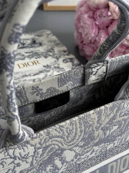 Dior Large Book Tote Ligt Grey Dior Oblique Embroidery [оригінальна коробка] pr01270 фото