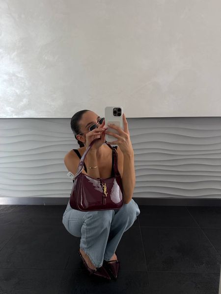 Saint Laurent Hobo Le 5 A 7 Leather Shoulder Bag in Red pr0039 фото